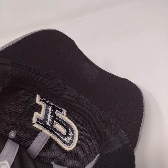 Captivating Purdue Boilermakers Hat Gray Black Stripes Embroidered Logo Train - Picture 11 of 13
